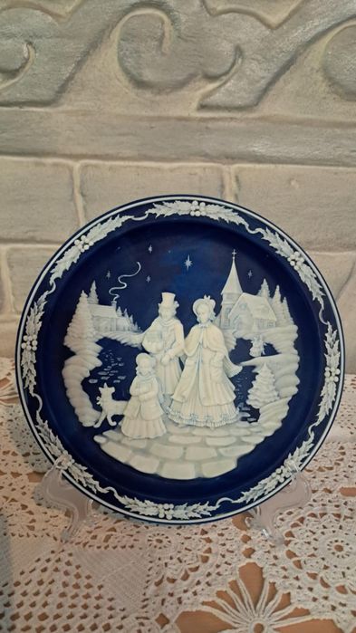 Декоративни чинии Коледни камеи