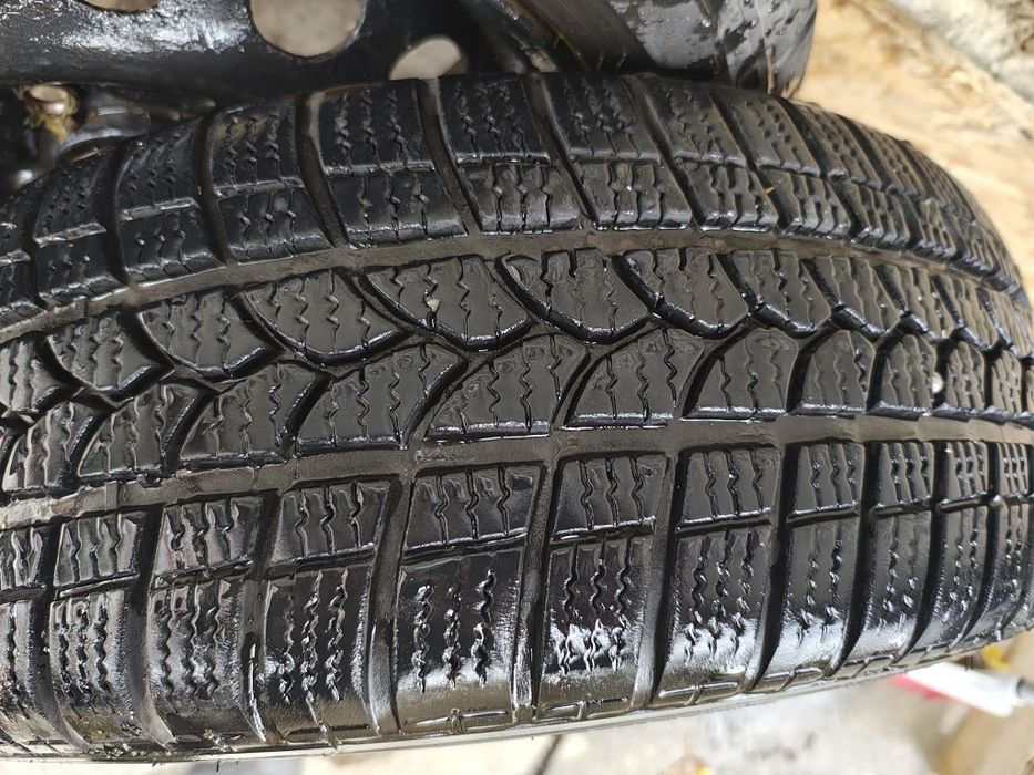Anvelope iarna 195/55 R15