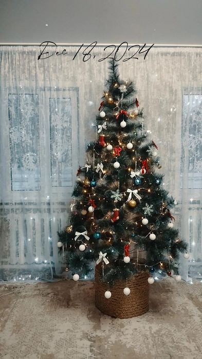 Продам ёлку ! 210 см