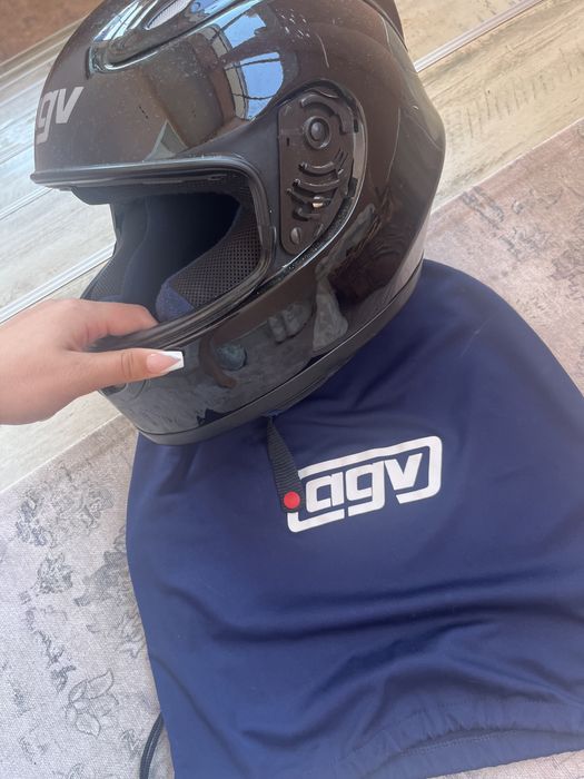 AGV каска без визьор