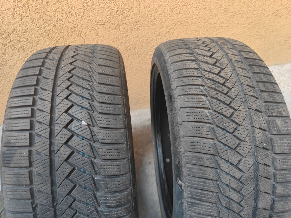 2 броя Зимни гуми Continental 245/40/18