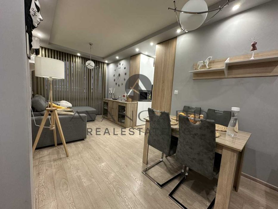 Продава се Тристаен апартамент в Пловдив, Кючук Париж - 78 кв.м за 1795 €/кв.м - Снимка #1