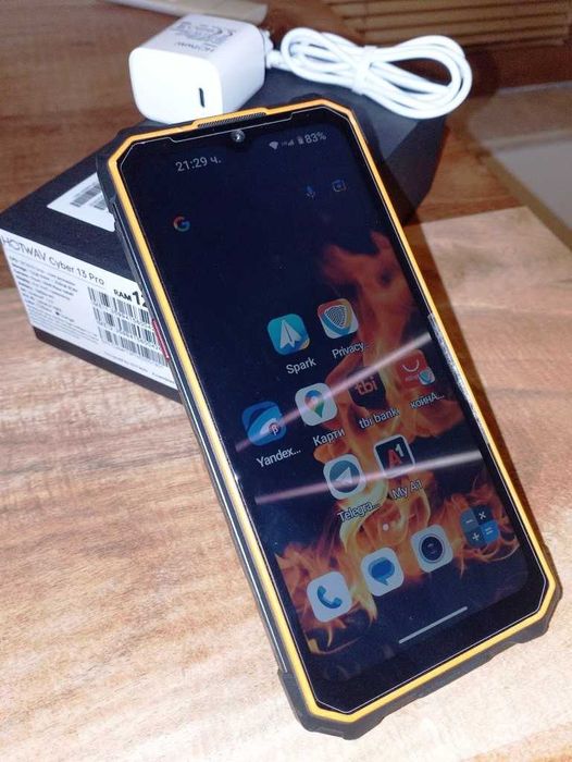 Cyber13Pro водо удароустойчив телефон 8ядр 256GB 20GB 10800mAh запазен