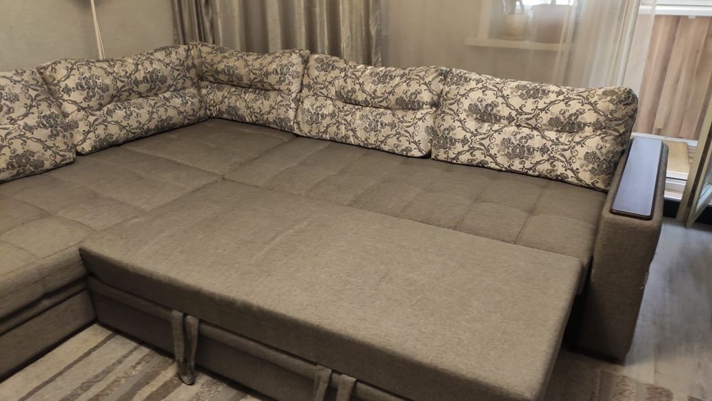 Диван модульный  б/у