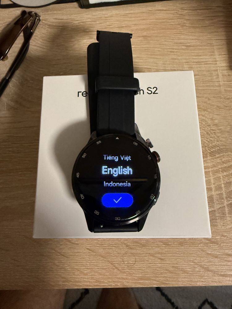 Смарт часовник Realme Watch S2
