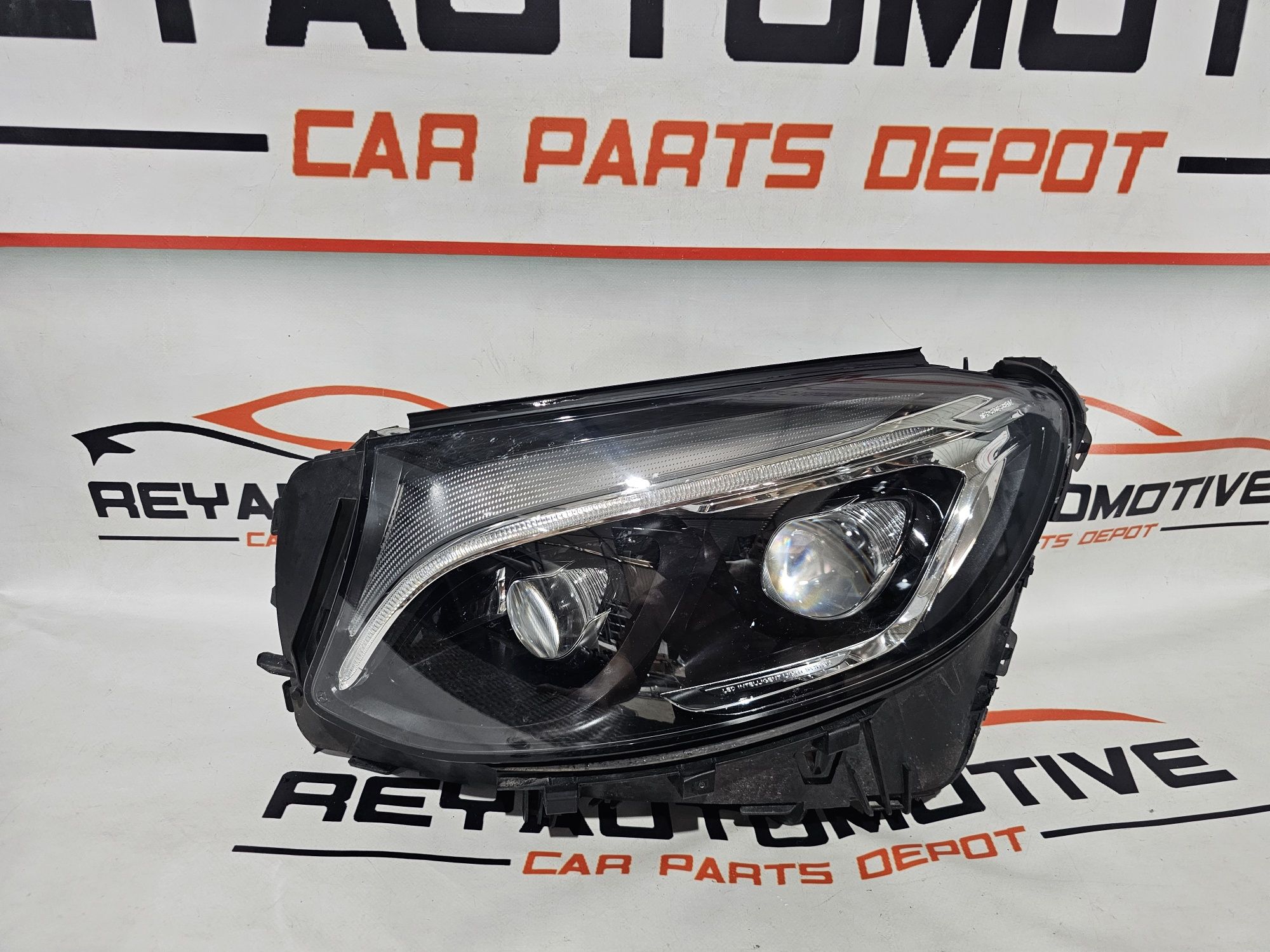 Far stanga led ils Mercedes GLC W253 dupa 2015 cod A2539065701