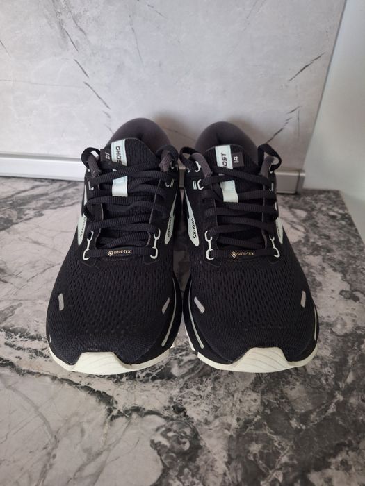 Brooks Gore _Tex номер 38.5