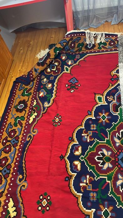 Чипровци килим Модел Корона. Чисто нов