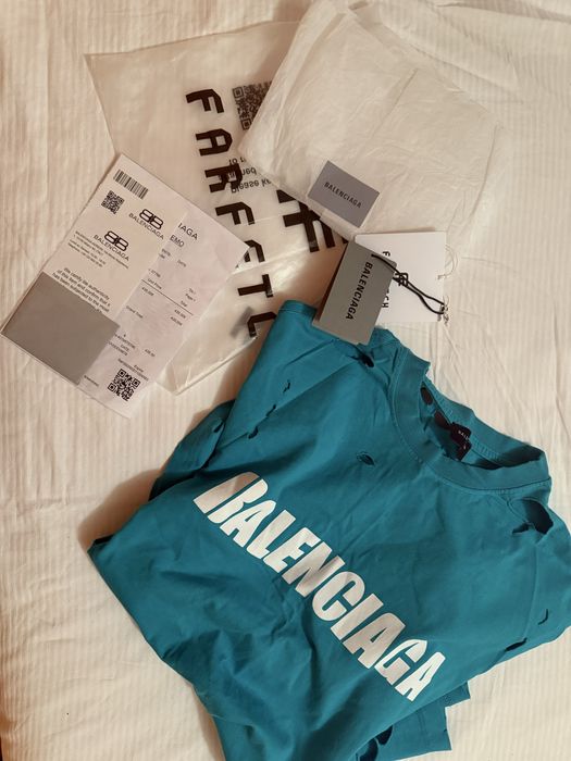 Продавам тениска Balenciaga