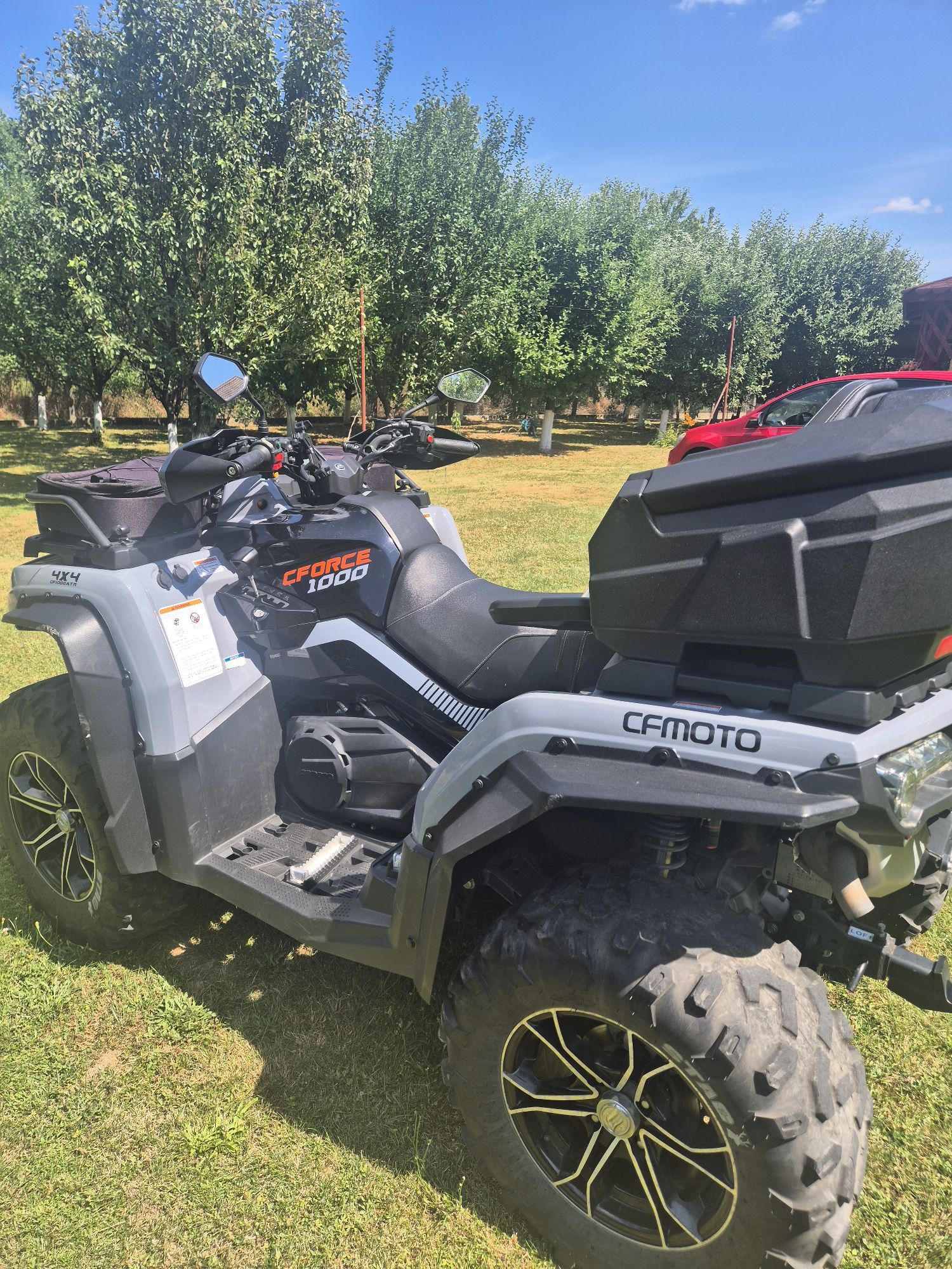Vând CfMoto 1000