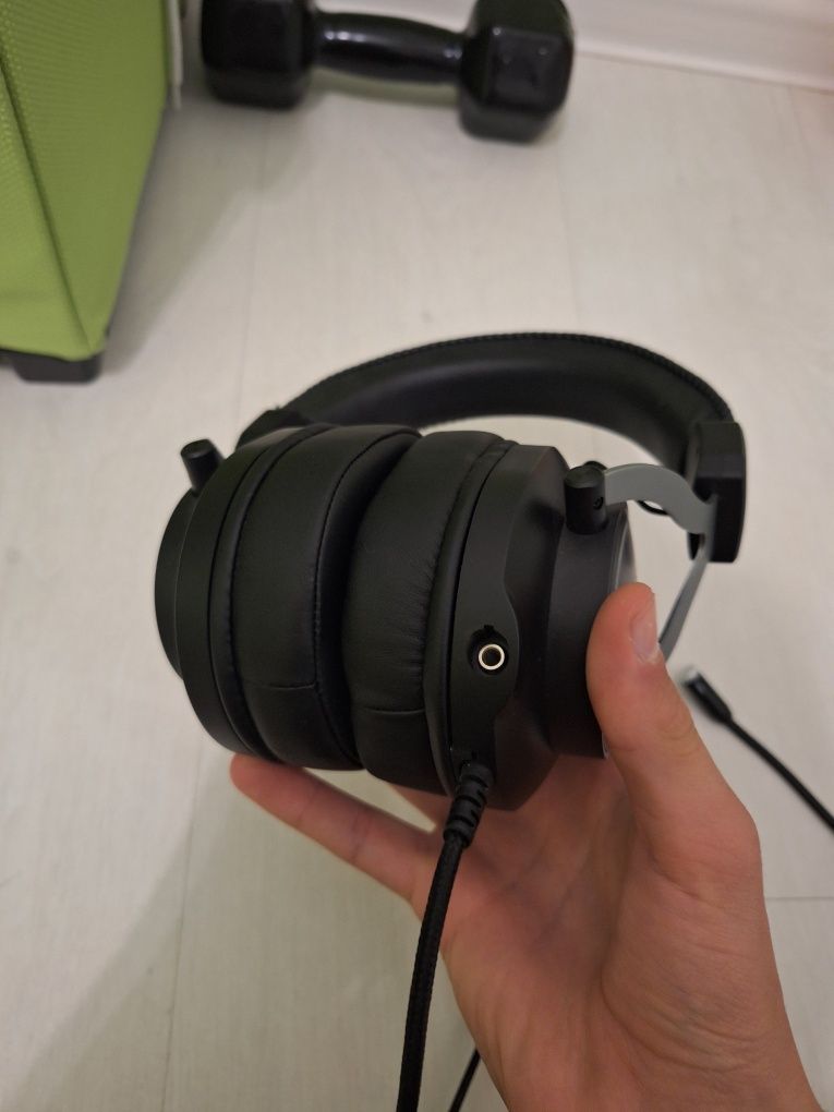 Оригинални гейминг слушалки на Genesis Neon 750 RGB