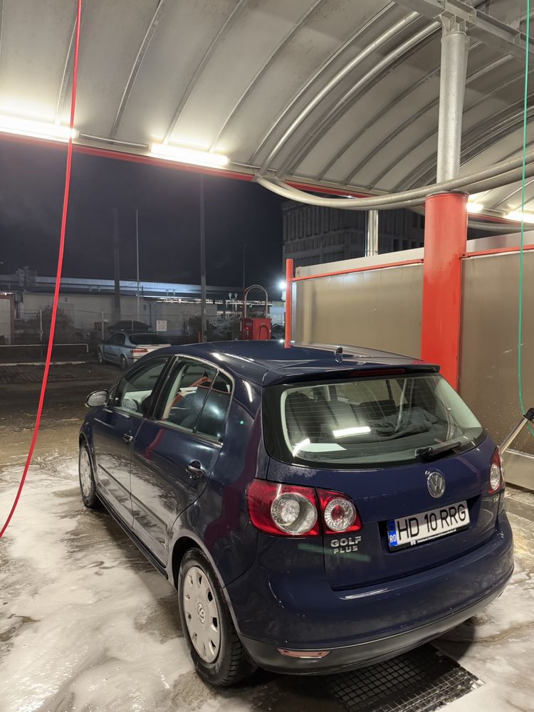 GOLF 5 Plus 2007 1.9TDI-probleme la chiuloasa,citeste descrierea.