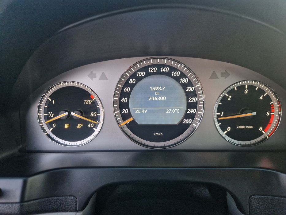 Mercedes Benz C220 avangarde 170cp (nu passat ,audi,bmw)