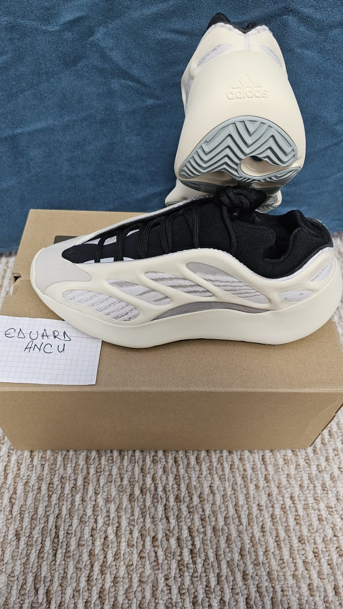 Adidas Yeezy 700 v3 Azael