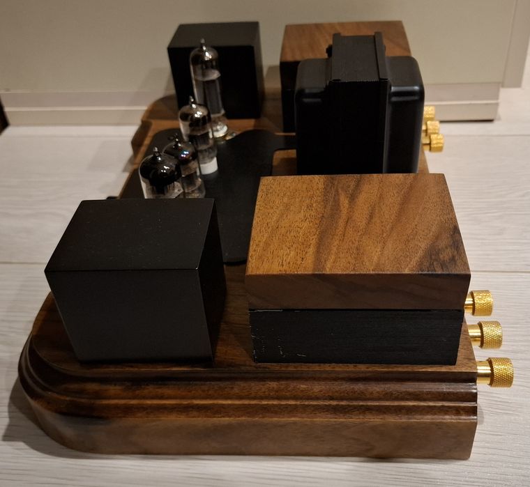 Amplificator lampi SE 6p14p (iesire boxe + casti)