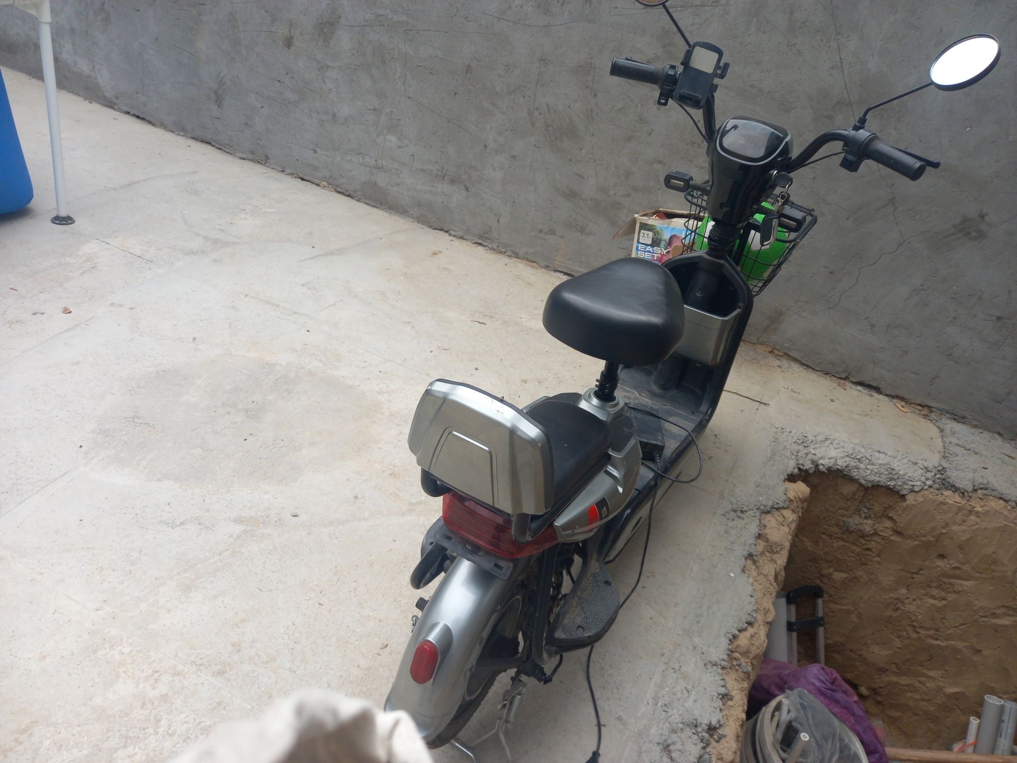 Elektro skuter sotaman