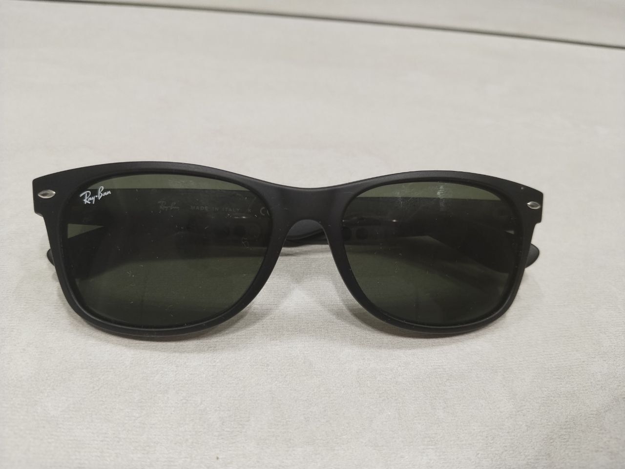 Солнечные очки Ray Ban