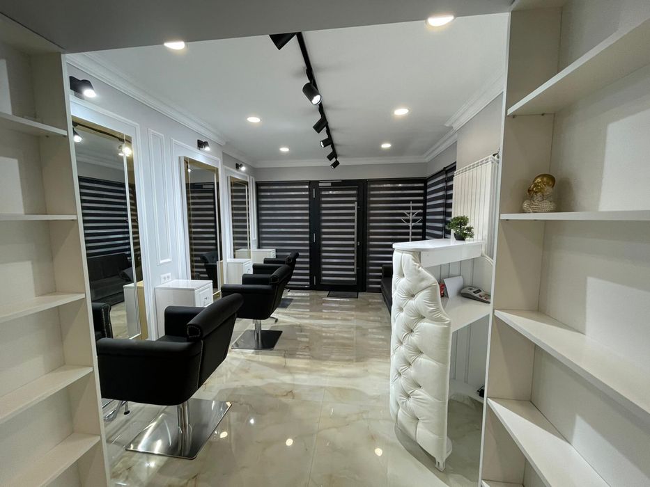 Ofer scaun coafor  spre inchiriere!!