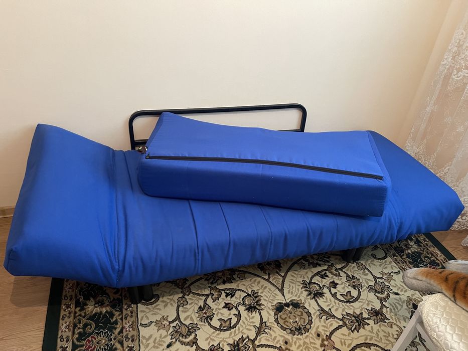 Продается Диван.