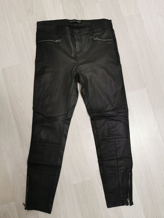 Pantaloni piele femei