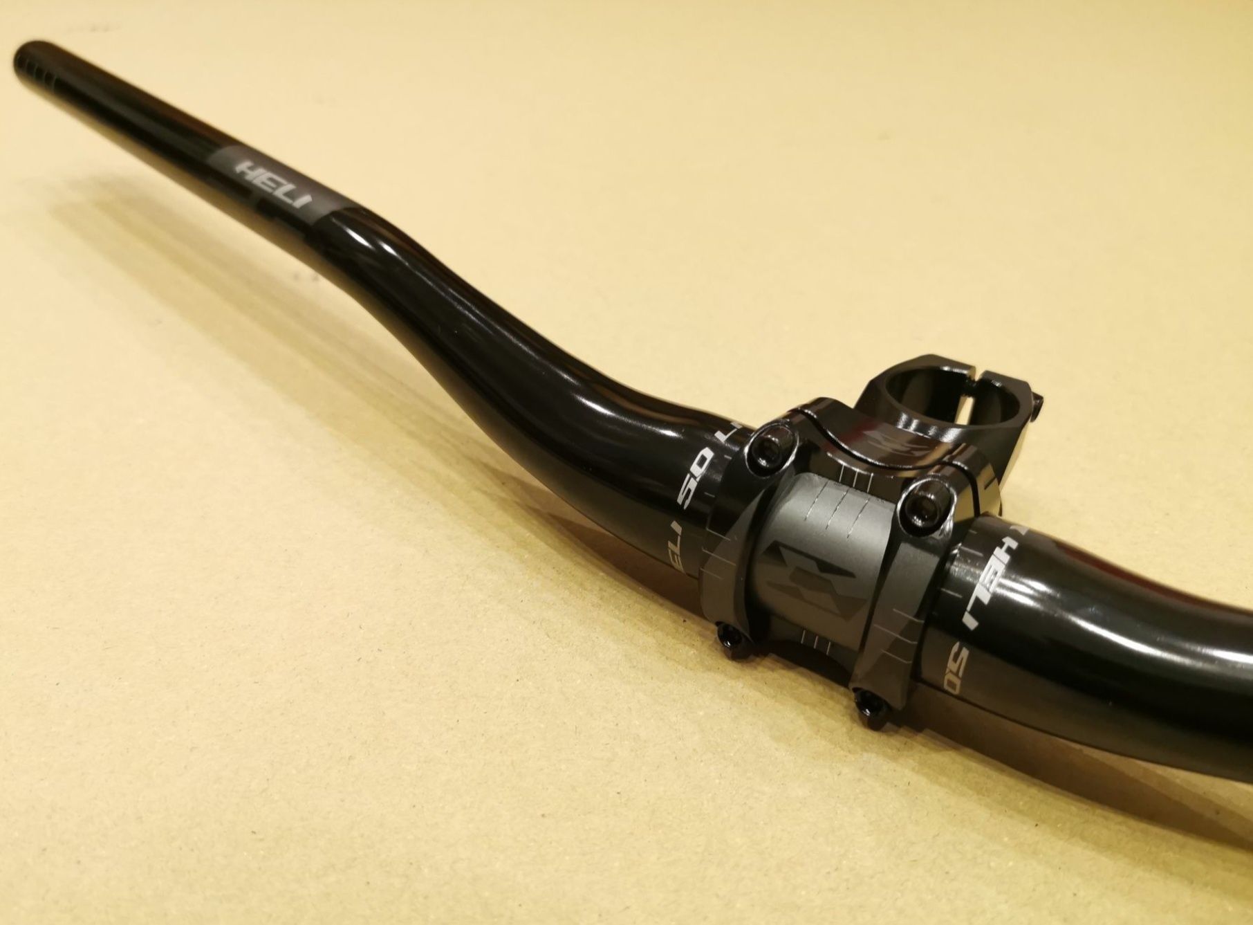 Ново Cox Heli 5.0 кормило 760mm за Trail / Enduro