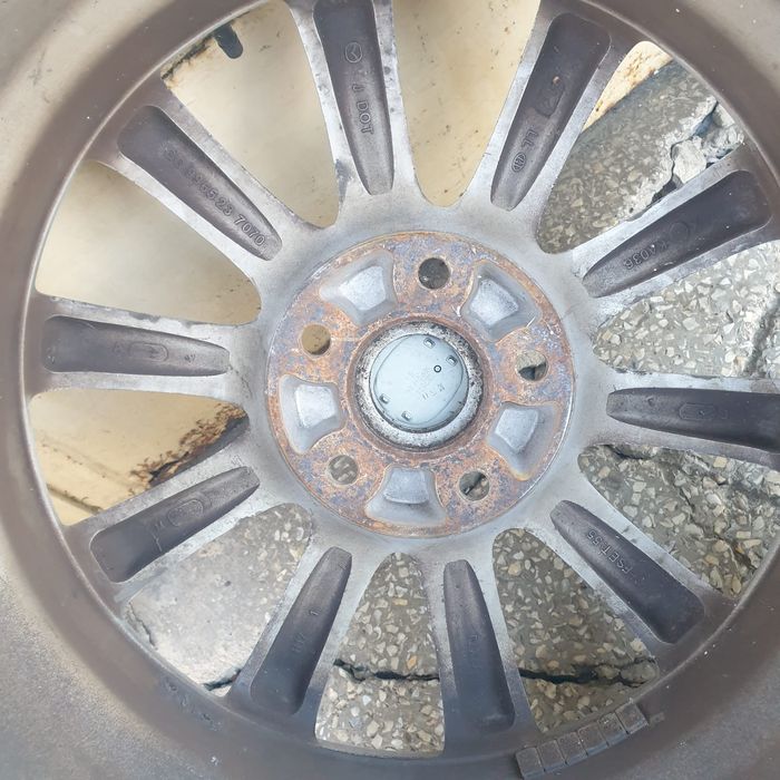 Vand set 4  jante Aliaj Originale Mazda etc 17 zoli Detalii in anunt !