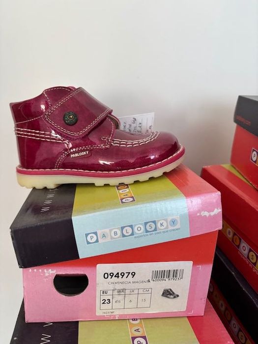 Нови боти и ботуши Clarks и Pablosky, размери 23 и 24