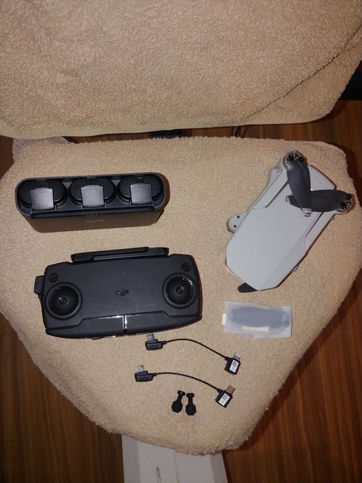 PRET FIX Pachet drona DJI Mavic Mini