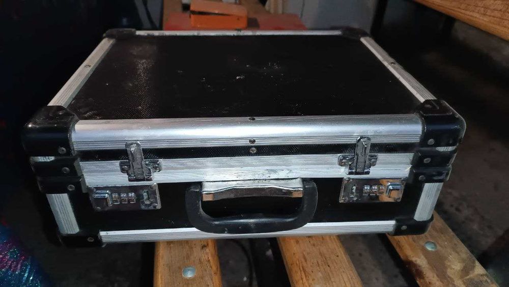 Чемодан на 18 литров