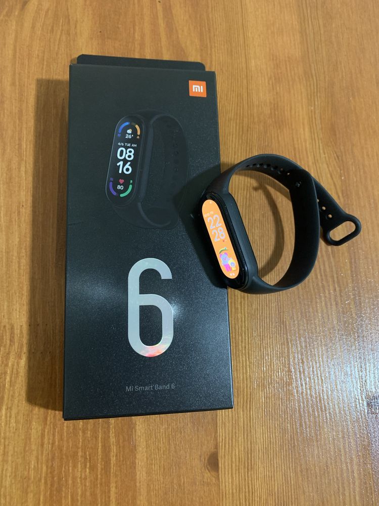 Продам mi band 6