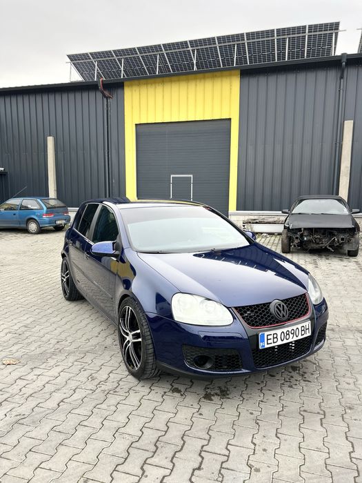 Продавасе голф 5 1.9 тди