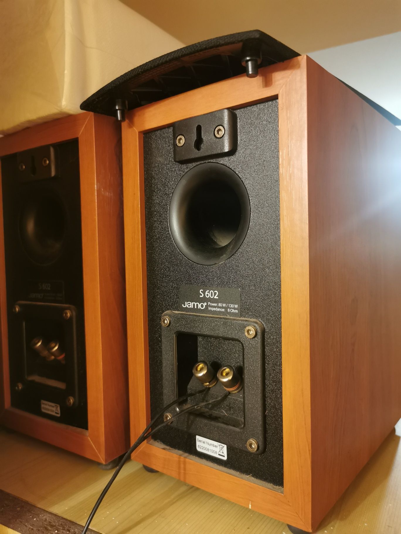 Jamo S602  тонколони Speaker