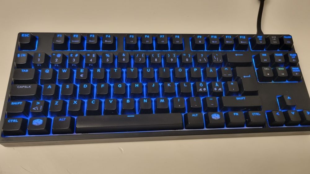 Tastatura mecanica cooler master masterkeys PRO S