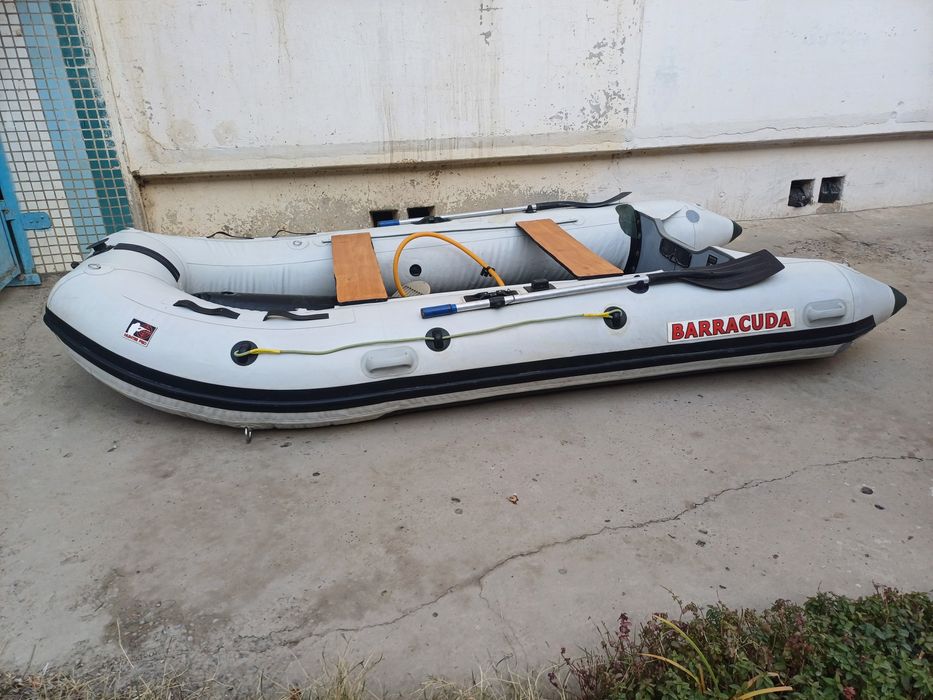 Лодка Barracuda 360