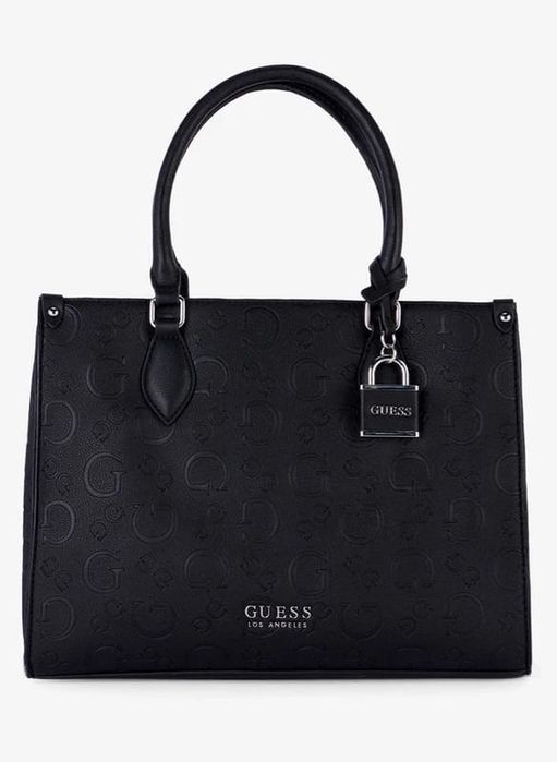 Vând geanta din poliuretan marca Guess, de culoare neagră