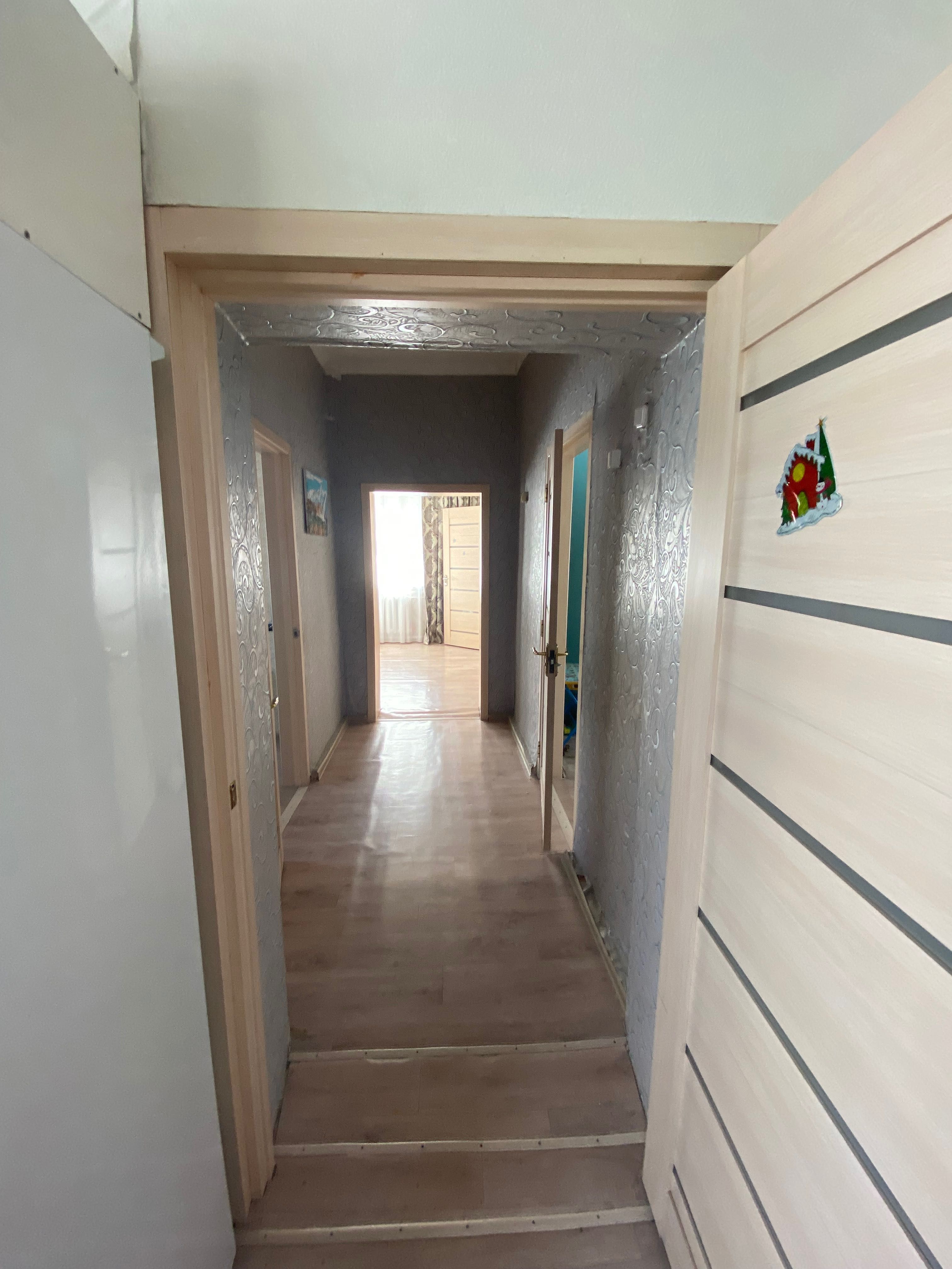 Продаётся 4 ком. дом с газовым отоплением в соц городе ОБМЕН на 3-х кв