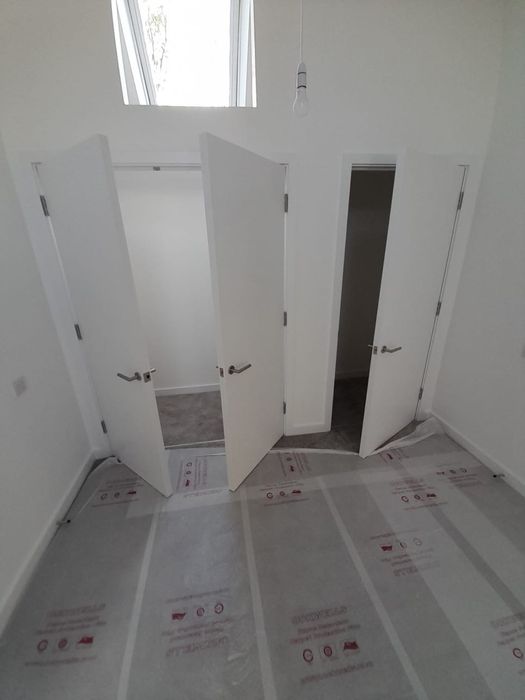 Zugrav! Ofer servicii profesionale