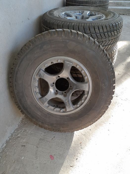 Продам комплект балонов