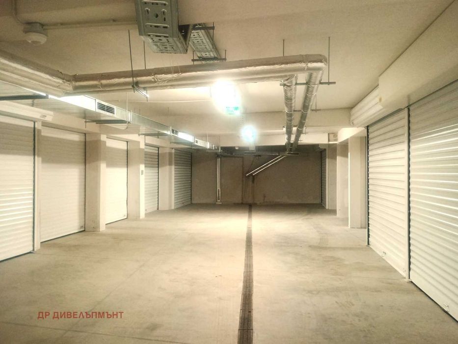 Дава се под наем Двустаен апартамент в София, Сухата река - 83 кв.м за 785.4 € - Снимка #15