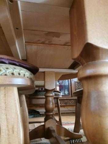 Masa extensibila lemn masiv si scaune