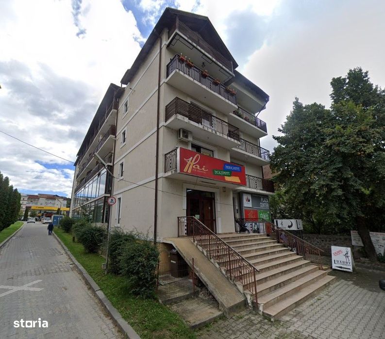 Spațiu comercial de închiriat în Curtea de Argeș ( 400 mp )