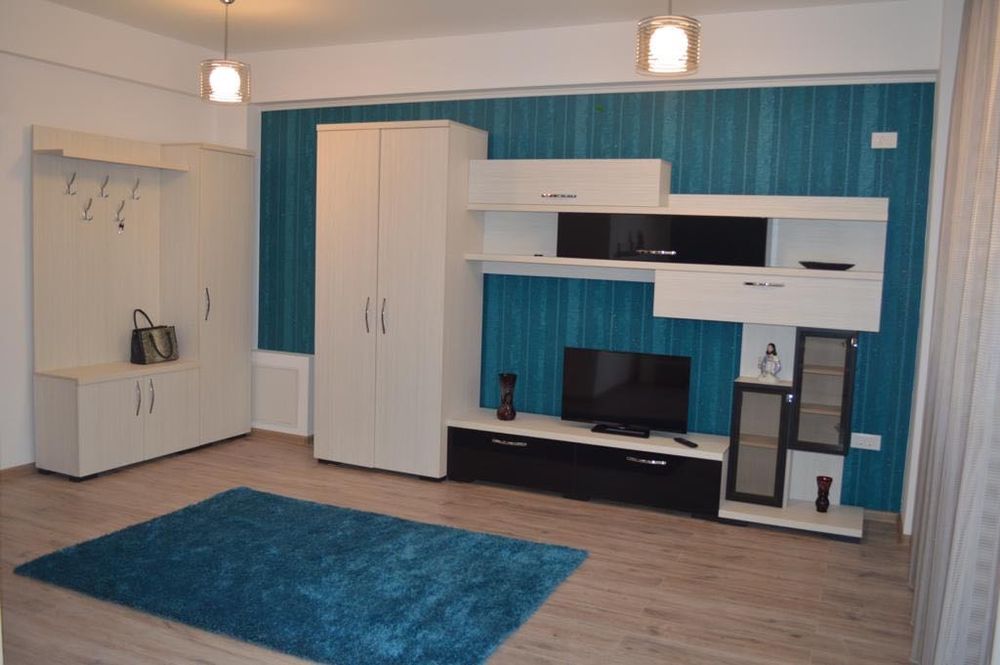 Proprietar - inchiriez garsoniera Militari Residence