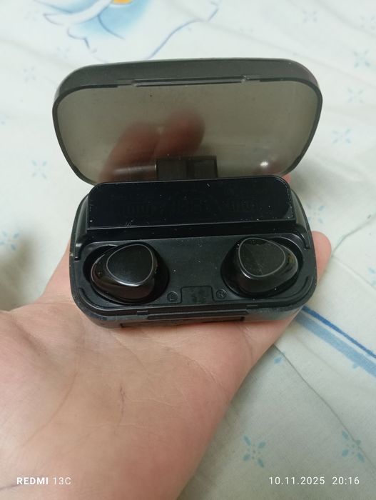 Наушники название не знаю