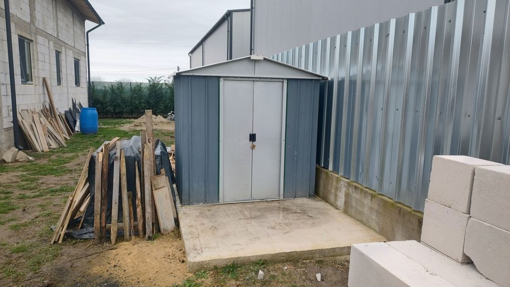 Baracă exterioară pentru unelte prevăzută cu două uși 180x120x180