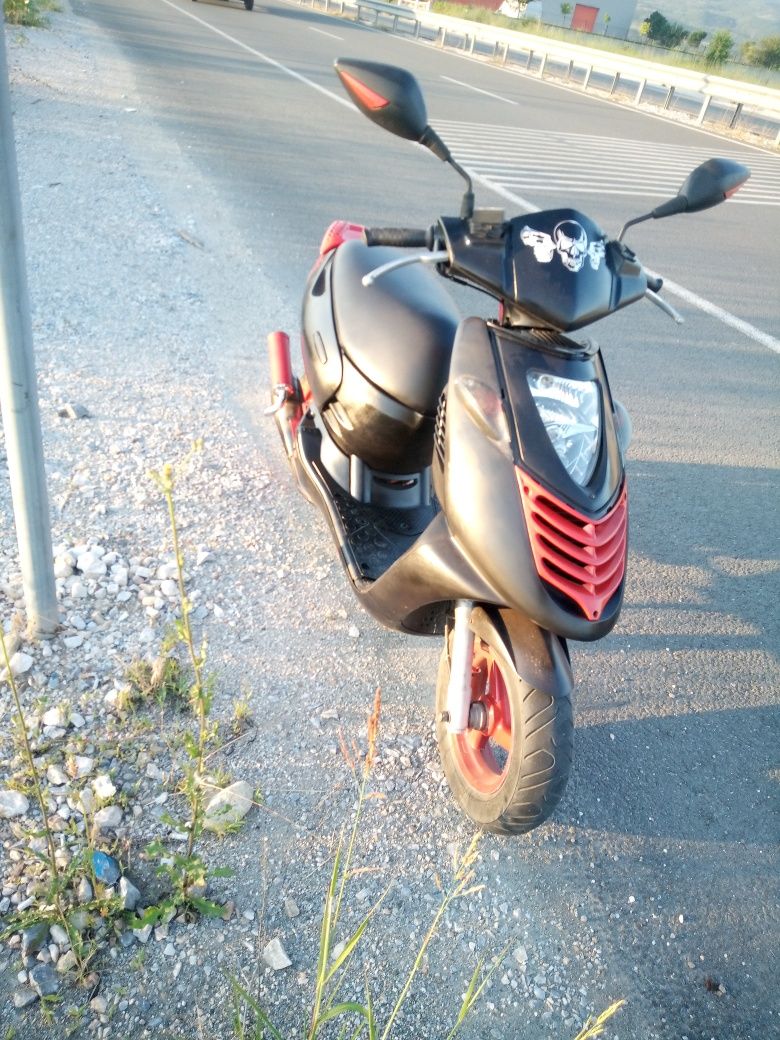 Aprilia sonic 70сс в отлично състояние