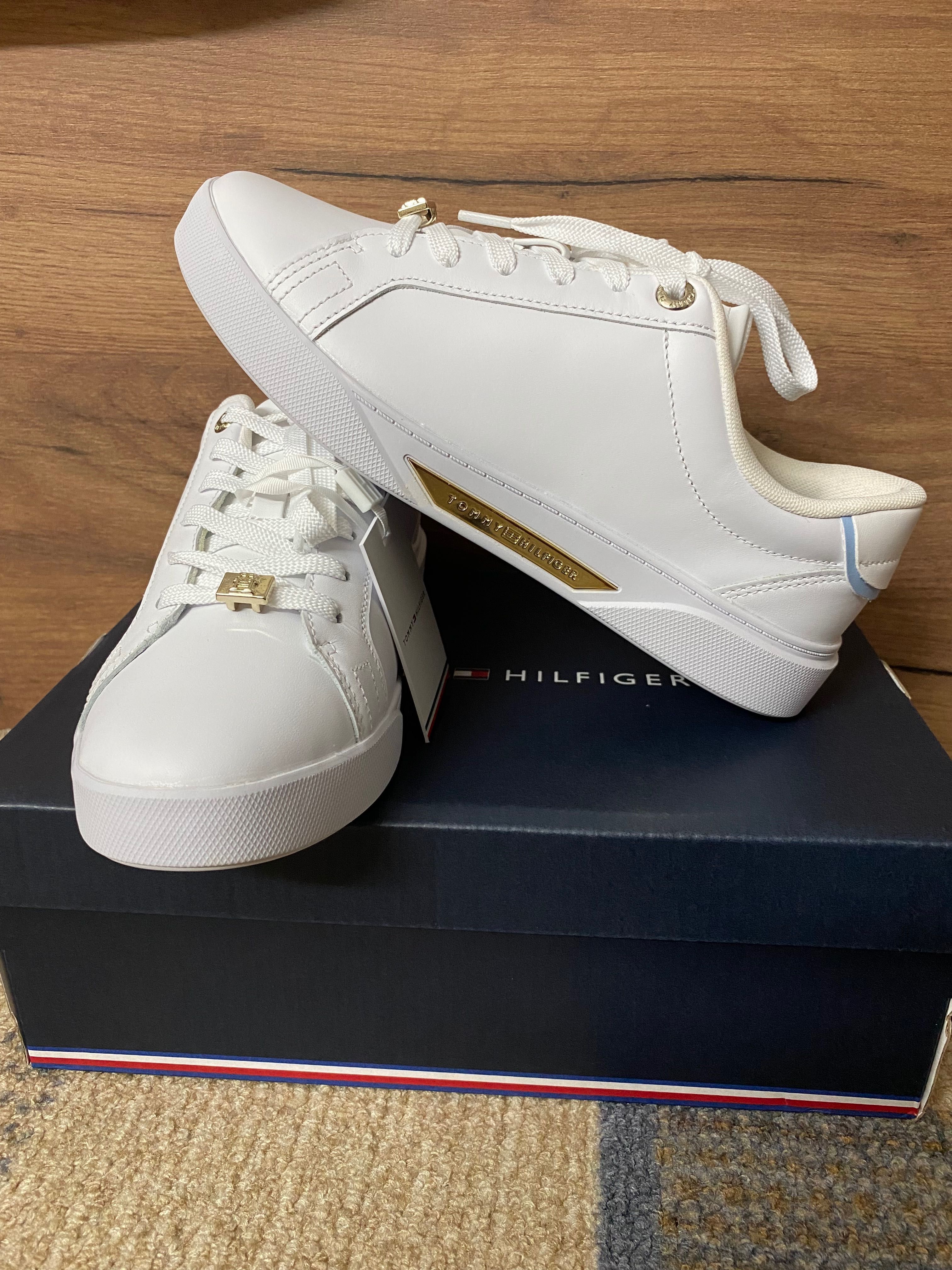Обувки Tommy Hilfiger