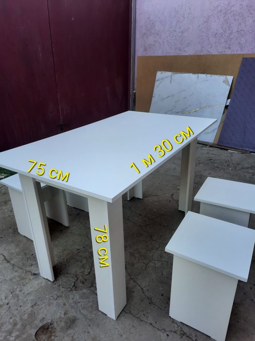 Кухонный стол новый