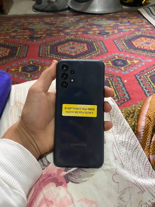 A 13 sotilmoqda 
Iwlawi chotki
Holati 10/9
Xotira 64
Zaryati 1.5 kunga