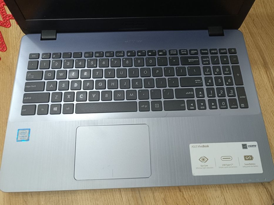 Laptop Asus VivoBook
