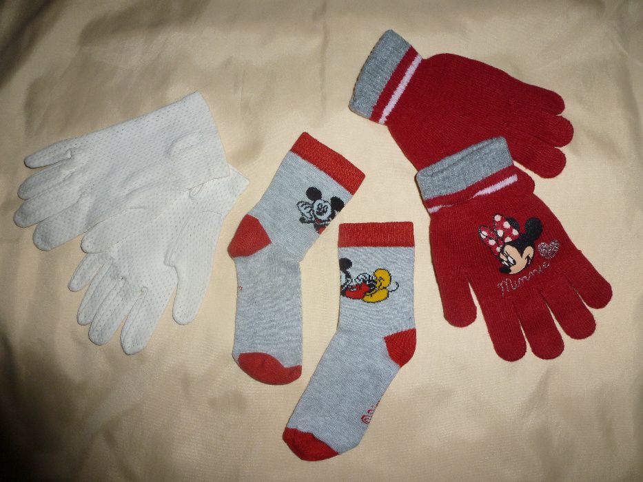детски ръкавици, чорапи Мики Маус